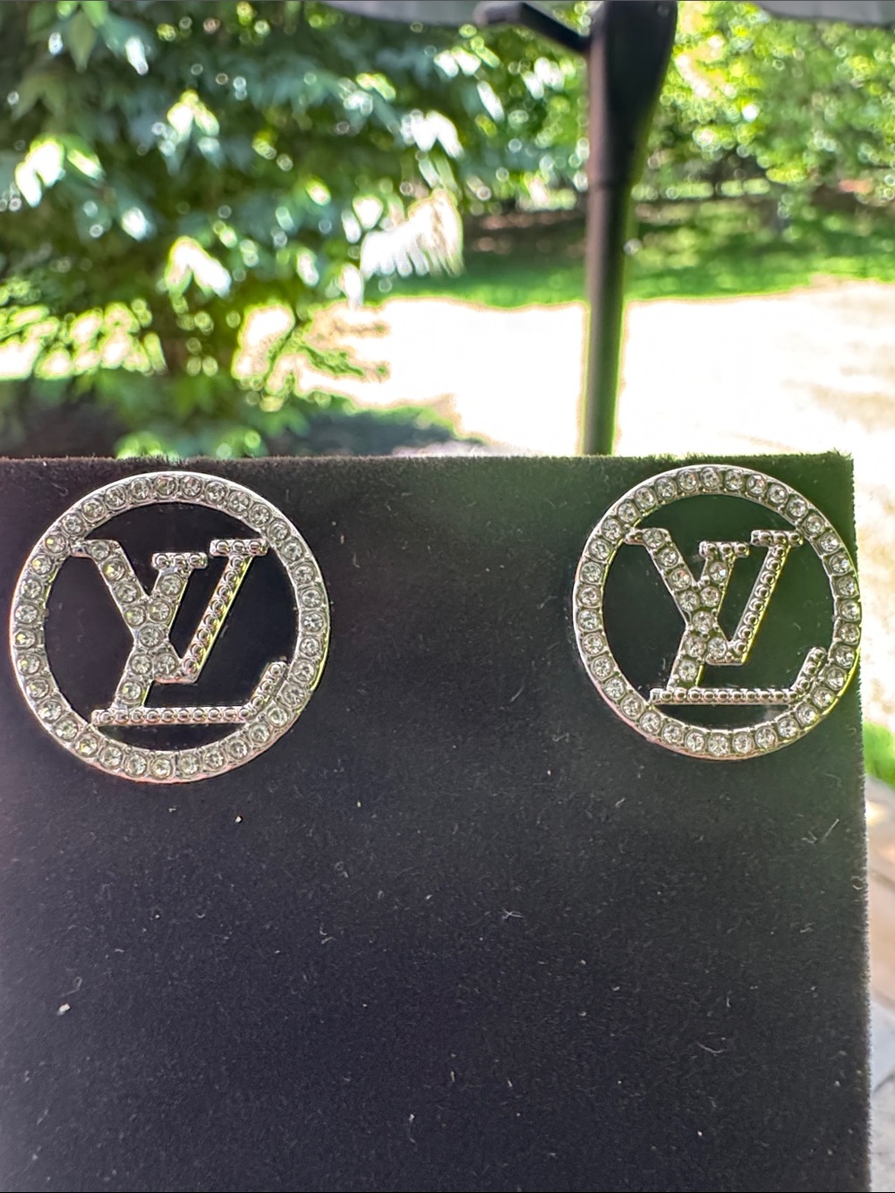 Earrings    Round Stud Earrings